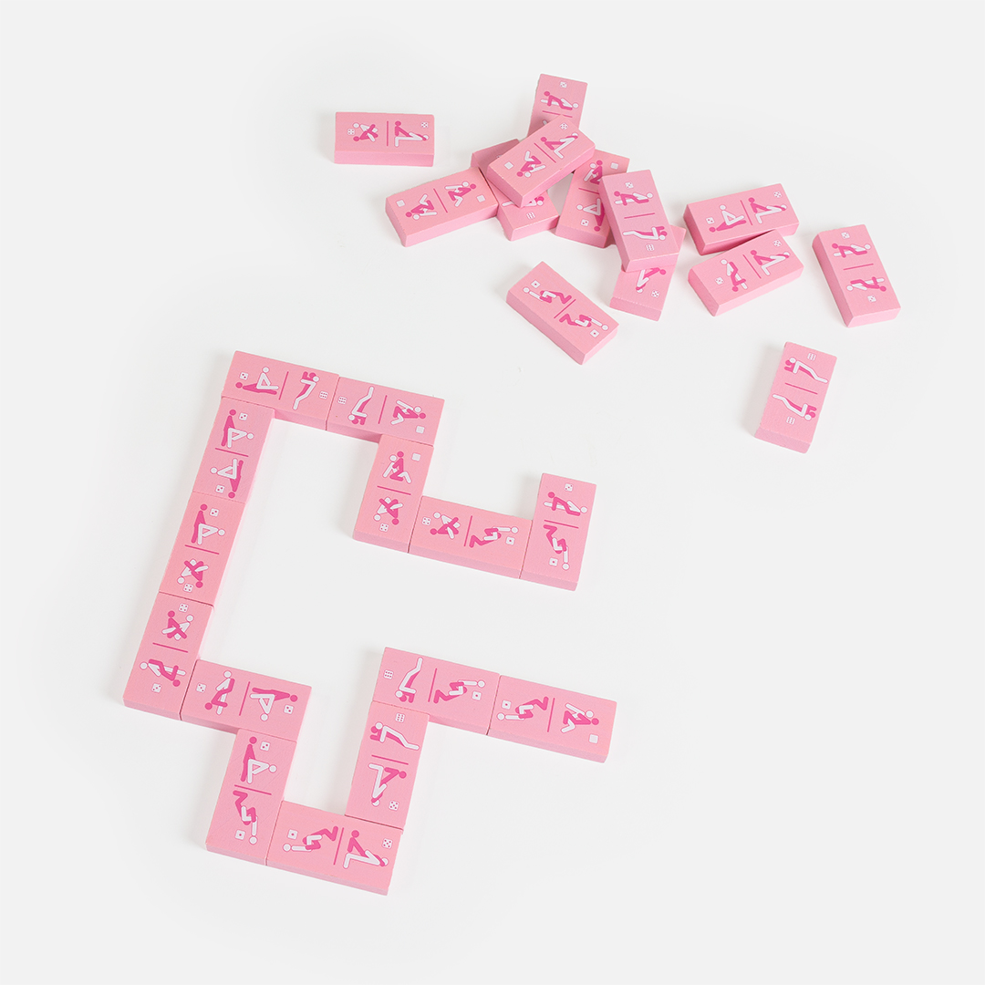 Secret play - Kinky Domino Game