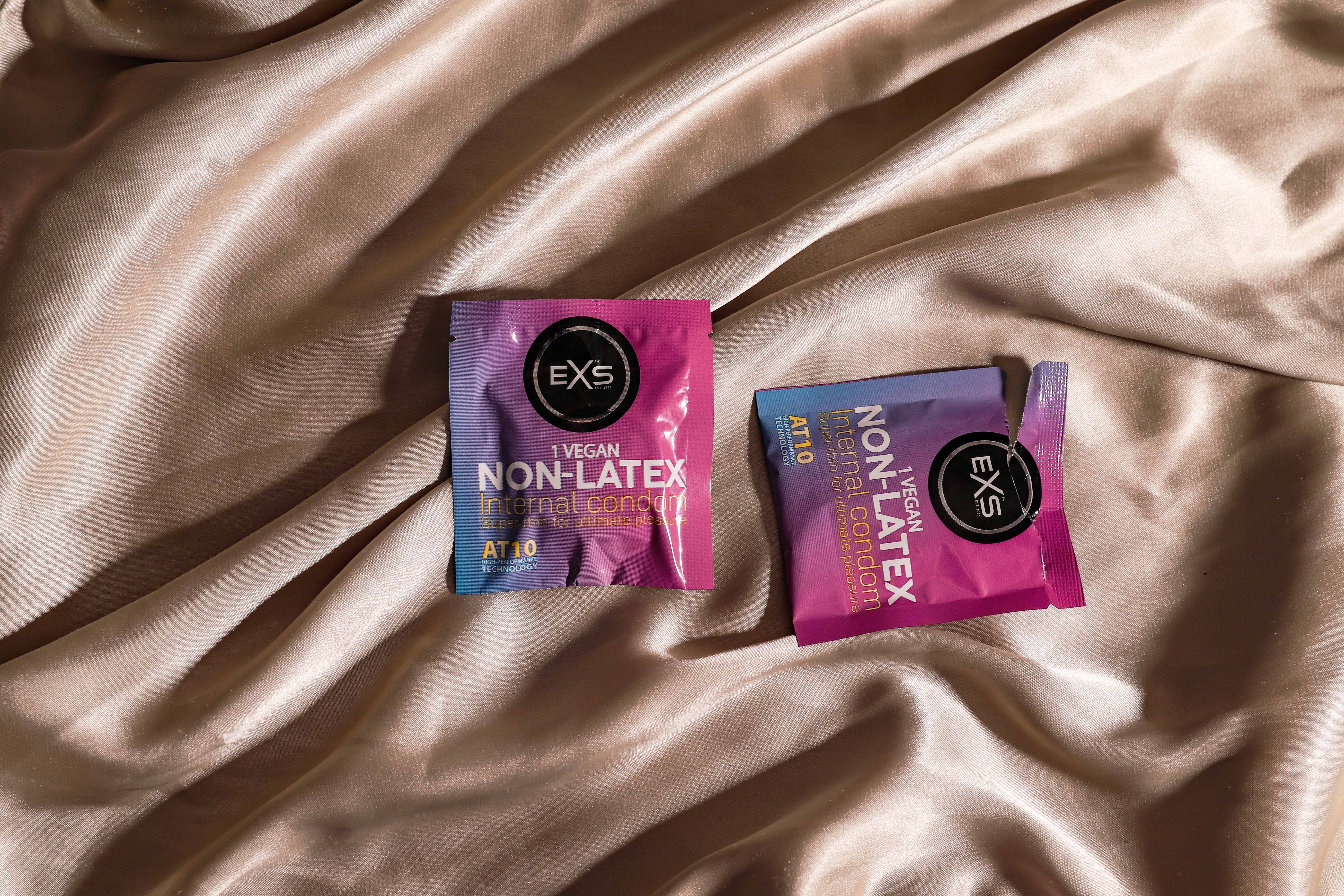 EXS Internal non-latex condom lace straps (4pcs)