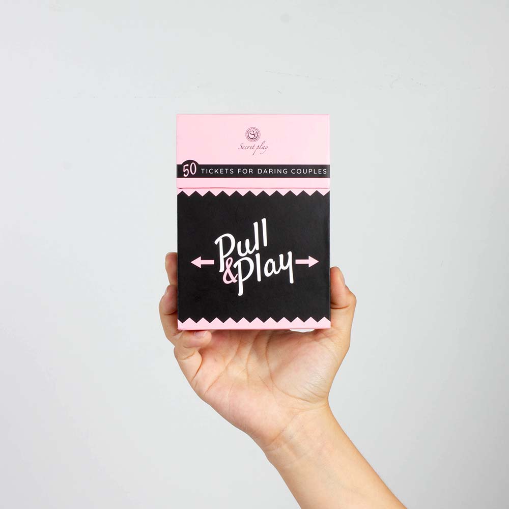 Secret play - Pull & Play Game (ES/EN/DE/FR/NL/PT/IT) Secret play - Pull & Play Game (ES/EN/DE/FR/NL/PT/IT)